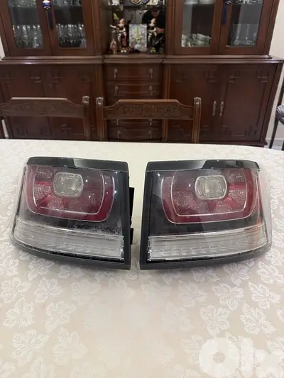 Range rover sport tail loght