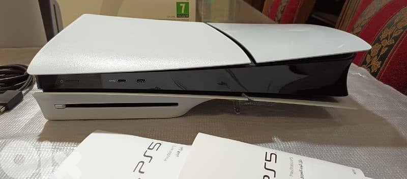 Playstation 5 slim European with one controller All cable and one game 6