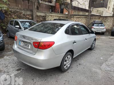 هيونداي إلينترا 2011