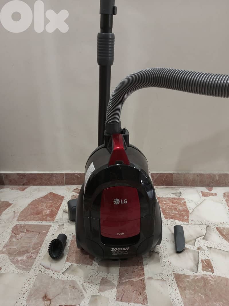 LG Vacuum Cleaner – 1800W to 2000W – Very Good Condition 1
