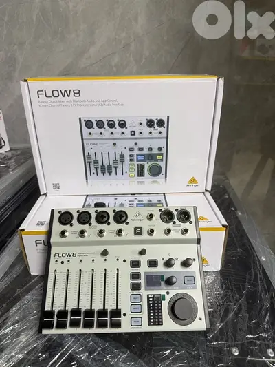Behringer Flow 8