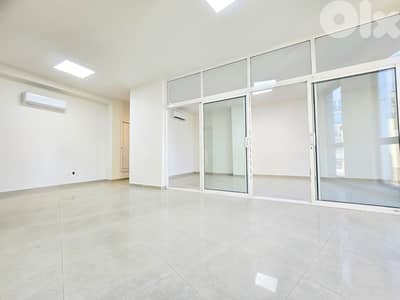 RAO26-4747 Office 70m2 for rent in Ashrafieh, $ 1,000 cash