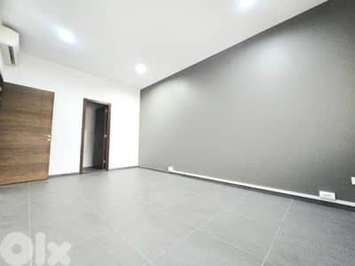 RAO26-4750 Office 110m for rent in Sin l Fil