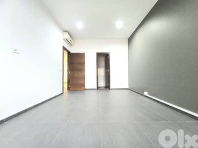 RAO26-4750 Office 110m for rent in Sin l Fil
