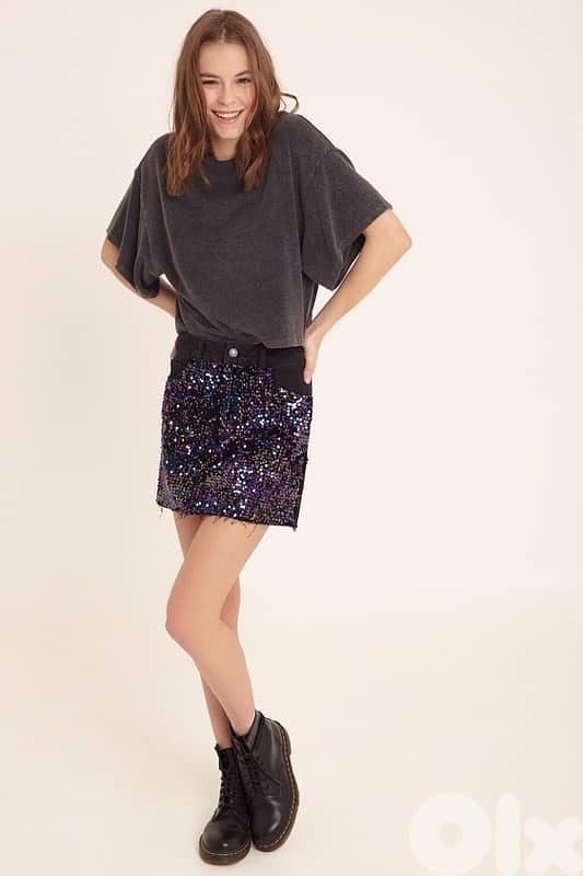 Subdued sparkly skirt 0