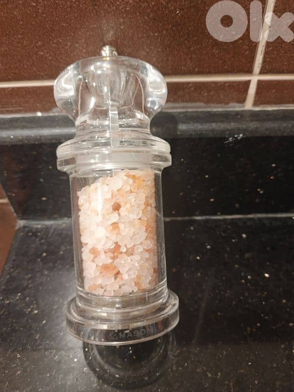 grinder 4