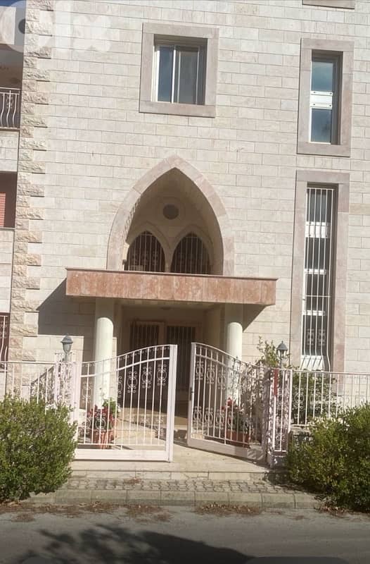 Gorgeous villa in Baabdat 0
