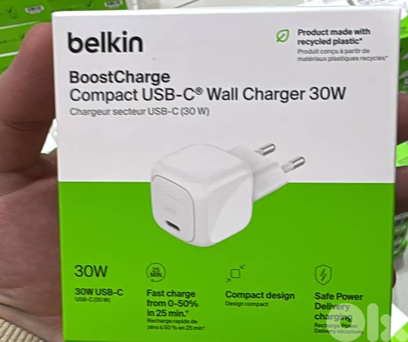 Belkin Boostcharge compact usb-c wall charger 30w 3pin + usb-c 0