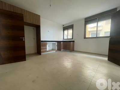 GMK234Y - Apartment For Sale In Ballouneh - شقة للبيع في بلونة