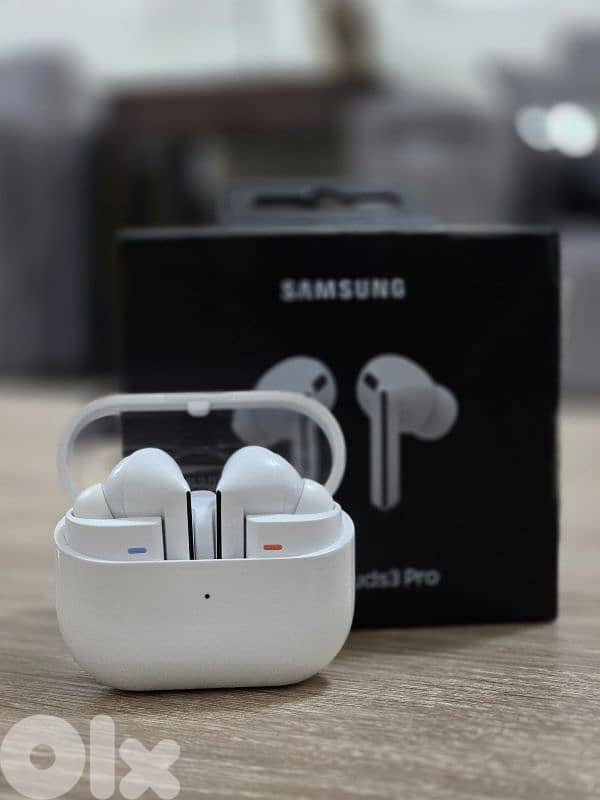 Samsung earbuds 3pro 0