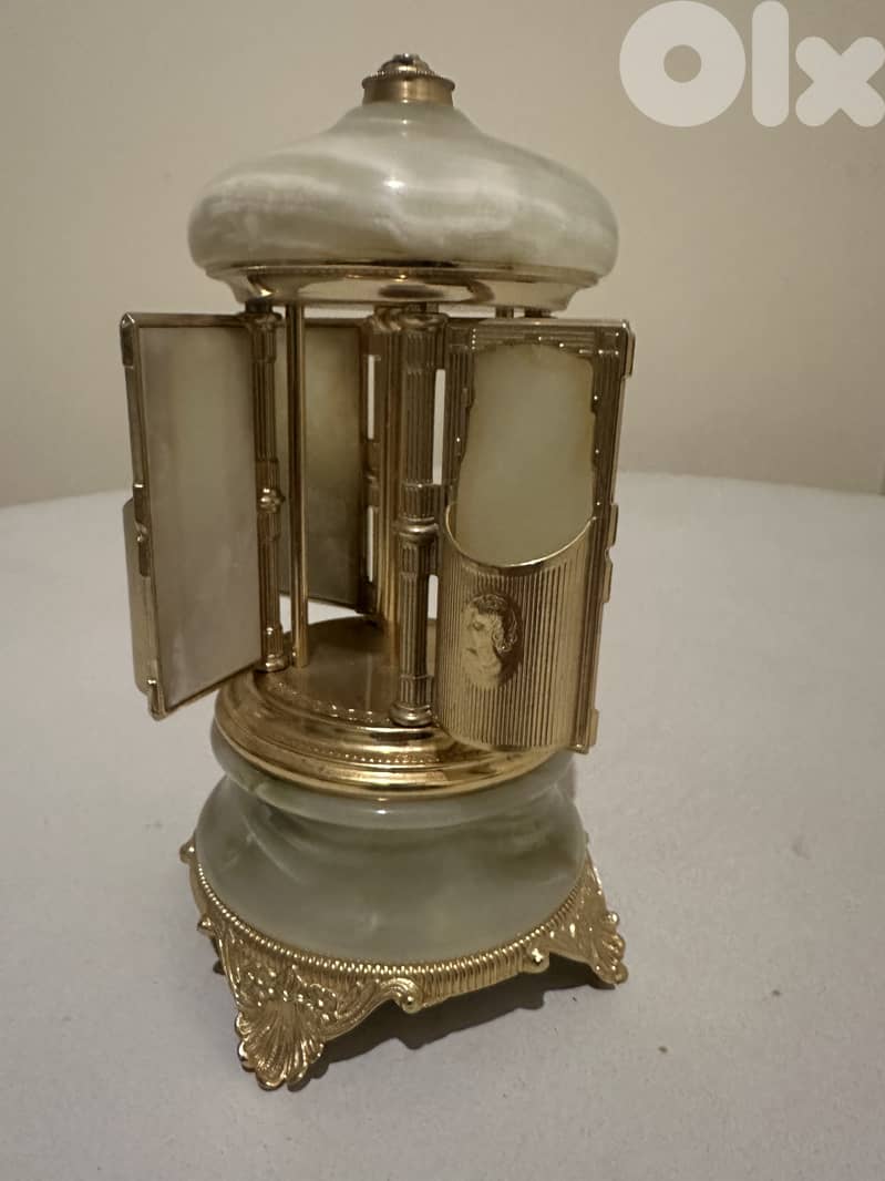Vintage Italian Onyx Musical Carousel Box – Made in Italy (Mid-Century 1