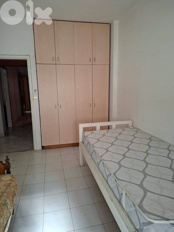 bedrooms 1