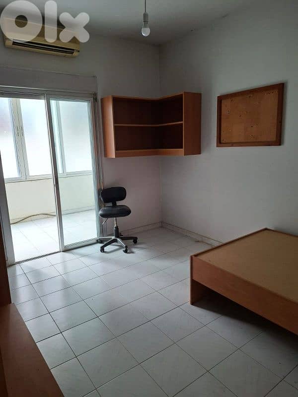 bedrooms 4