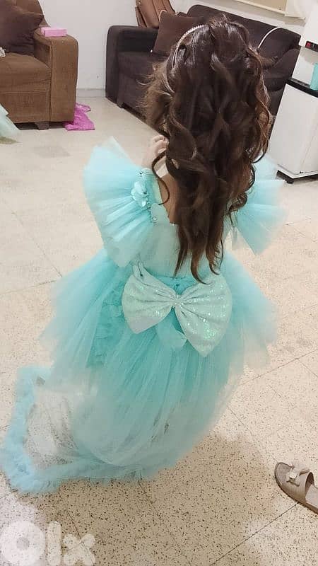فساتين 0