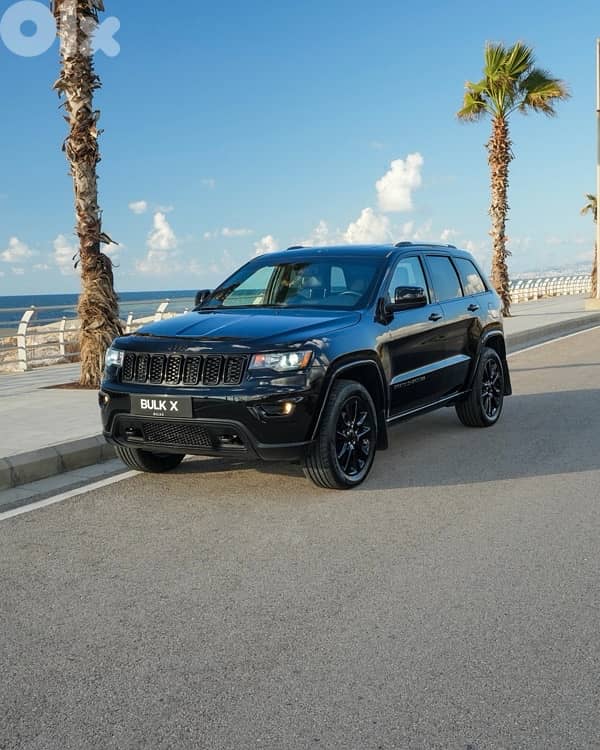 Grand Cherokee  - 2018 MY - CLEAN CARFAX !! - Big Screen 0