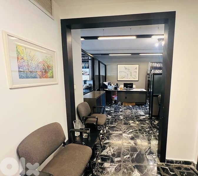 Achrafieh Stategic Location 125m2 for Rent 0