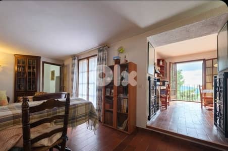 Spain Barcelona Get your residency Country house in calm area PR-00420