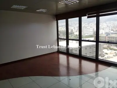 مكتب للايجار في الدكوانة Office for rent in Dekweneh