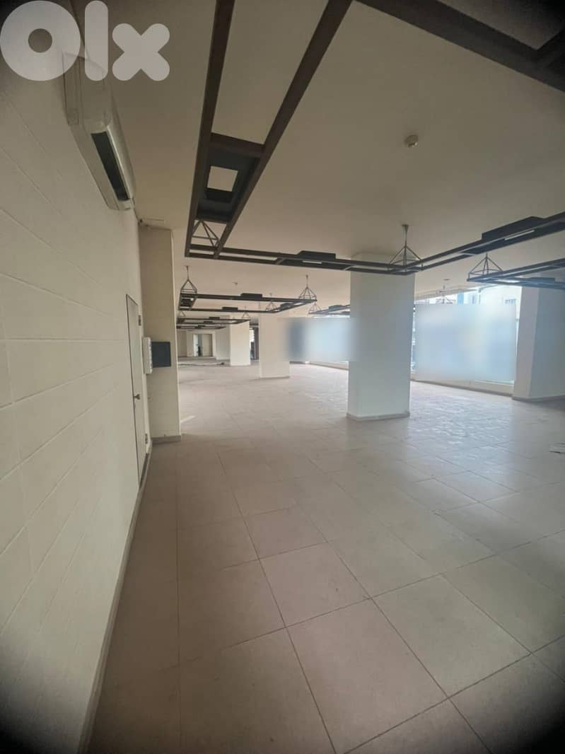 SHOWROOM ON MKALLES MAIN ROAD FOR RENT 500Sq, (MKR-122) R. N 0