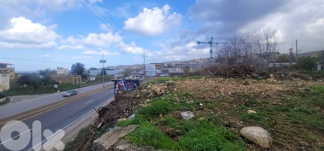 L20539 - A 1200 SQM Land With House For Rent in Jbeil