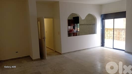 Apartment for rent in Joura شقة للايجار في جورة