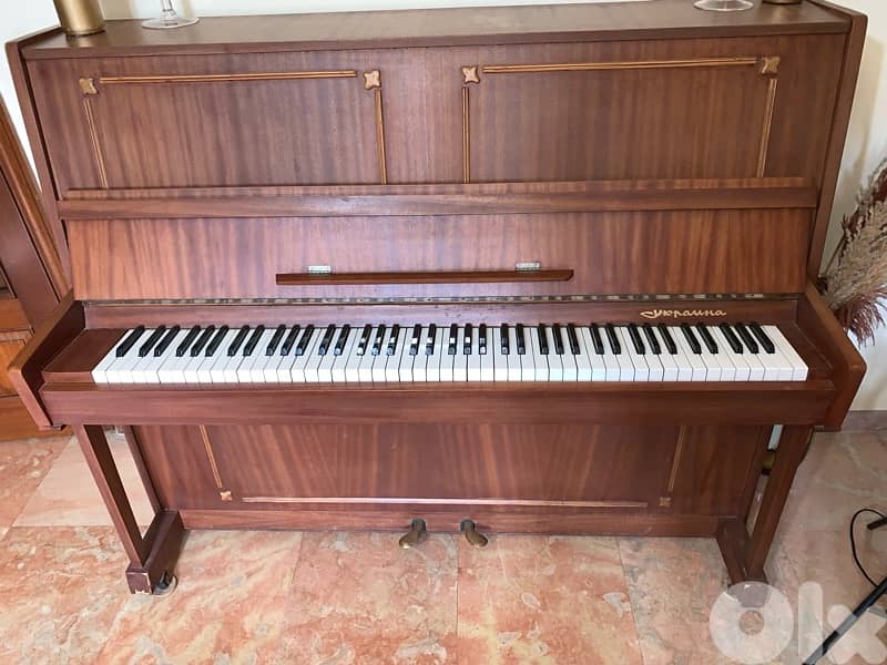 russian piano 0