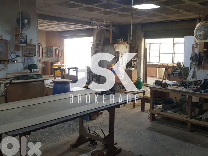 L20552 - A 250 SQM Factory For Rent in Fanar 0