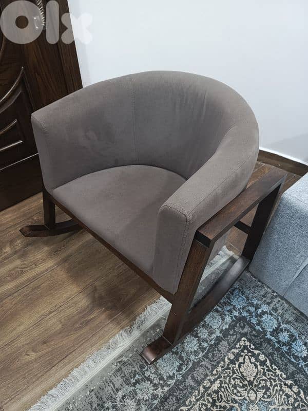 Rocking Chair 0