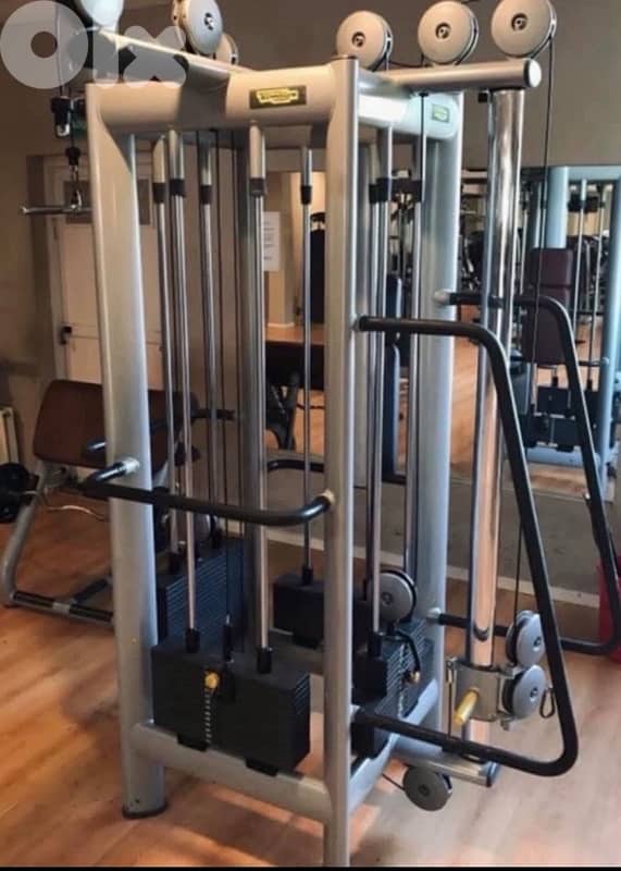 Technogym 4 station Turm made in usa whatsapp 03139571 0