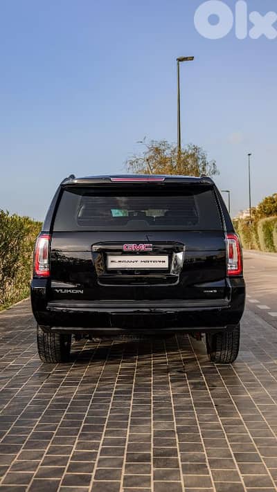 GMC Yukon 2018 | Company Source – RYMCO | 50,000 KM