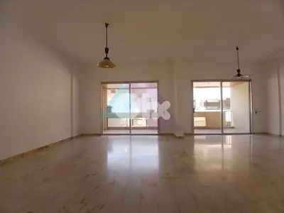 240m2 apartment 4rent in Ras Beiruth - شقة للإيجار في رأس بيروت 240m2 apartment 4rent in Ras Beiruth - شقة للإيجار في رأس بيروت