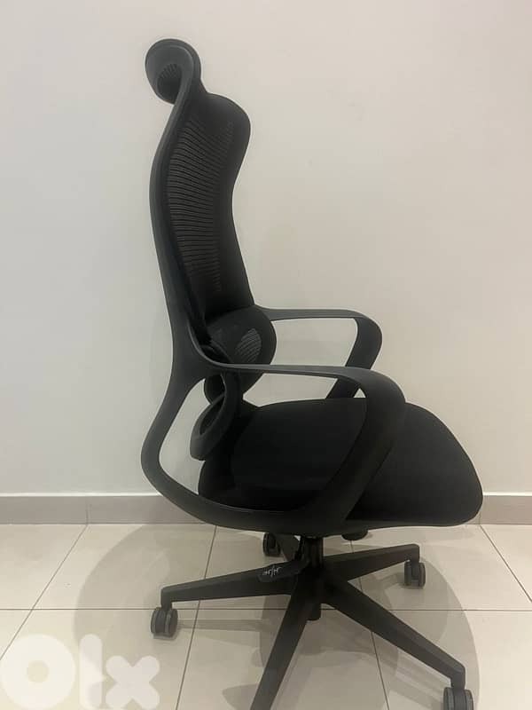 Office furniture 2