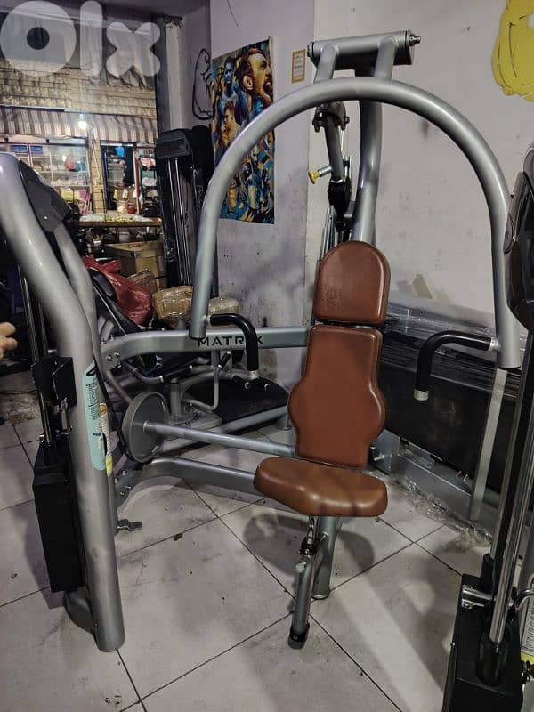 Matrix G3 made in USA 5 mknet like new gym Sport heavy duty 5