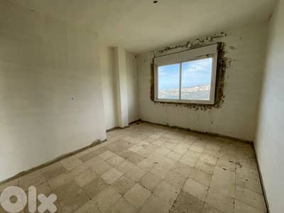 325 Apartment For Sale In Qornet El Hamra شقة للبيع #DH17232