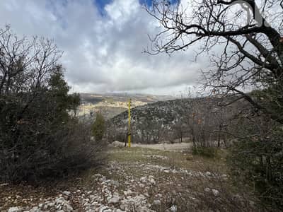 Tarchich | 650m² Land | ZONE 25/50 | Road Access | Open Mountain View
