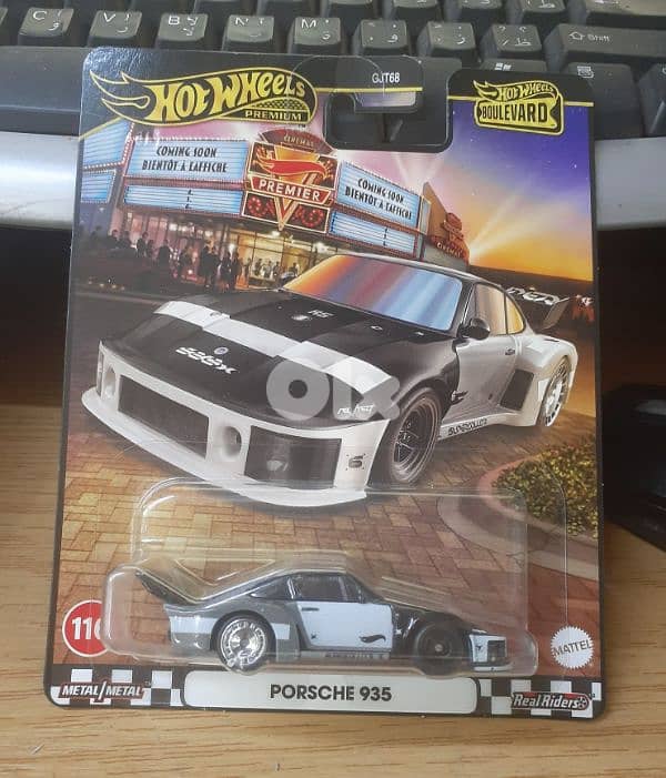 Hot Wheels Boulevard (Premium) diecast car model 1;64 3