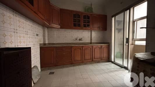 Apartment for Sale in Ras El Nabehشقة للبيع في رأس النبع