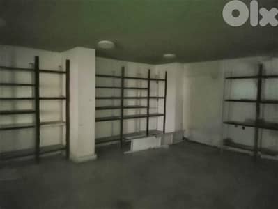 L11477 - 530 SQM Warehouse for Rent in Achrafieh