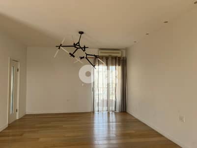L09064 - Beautiful apartment for Sale in Achrafieh with Open View