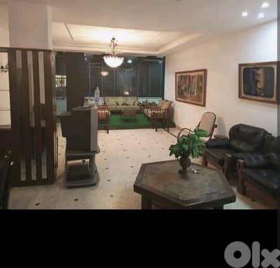 SPACIOUS APARTMENT IN AIN EL MRAISSEH PRIME | 4 BEDROOMS | AMKK-332