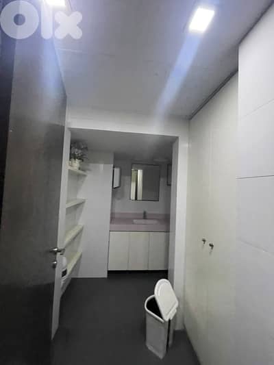 SPACIOUS OFFICE FOR RENT IN DOWNTOWN BUSINESS DISTRICT | ACRRR-1069