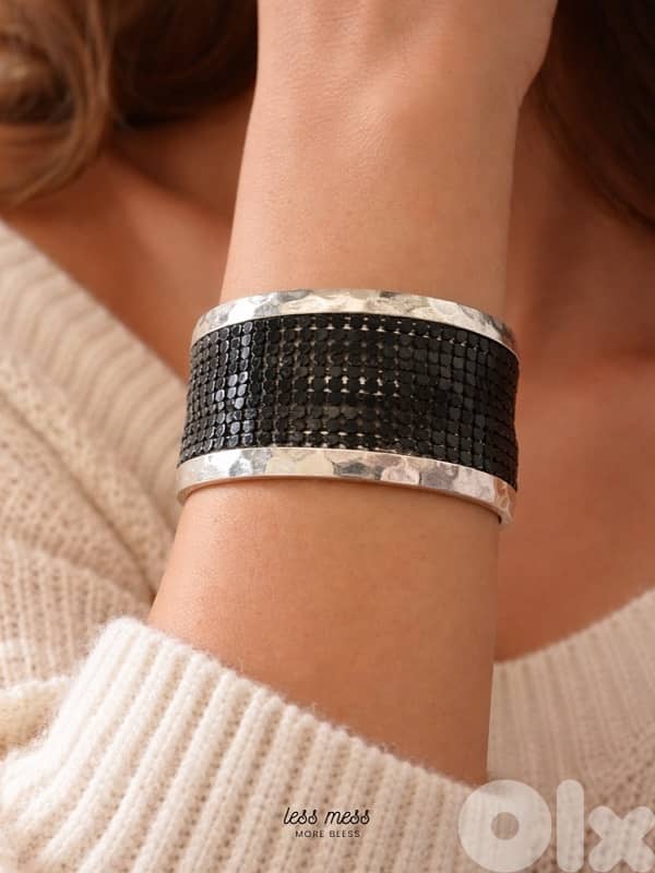 new bracelets 0