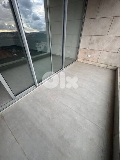apartment For sale in monteverde شقة للبيع في منتيفردي