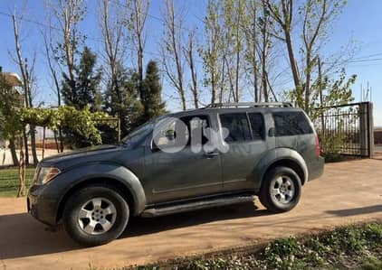 Nissan Pathfinder 2005