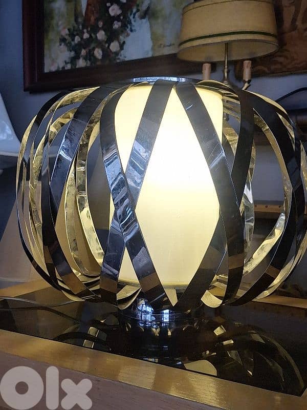 Mid-century vintage chrome and opaline lamp 0
