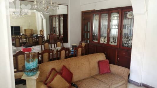 SPACIOUS APARTMENT IN ACHRAFIEH PRIME (140SQ) 2 BEDROOMS , (AC-881)