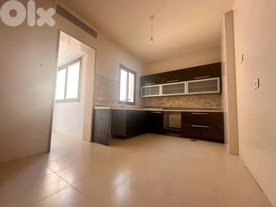 Apartment for Rent In Burj Al Murrشقة للإيجار في برج المر