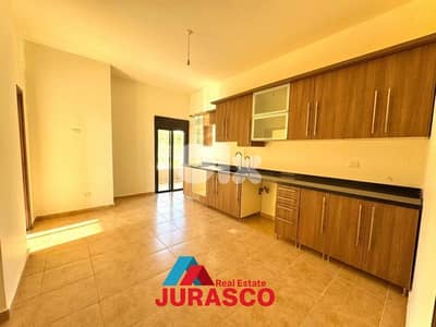 apartment for sale 210m / شقة في ادما للبيع ٢١٠متر