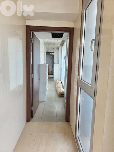 Prime Location Showroom For Rent In Mkalles صالة للاجار في المكلس
