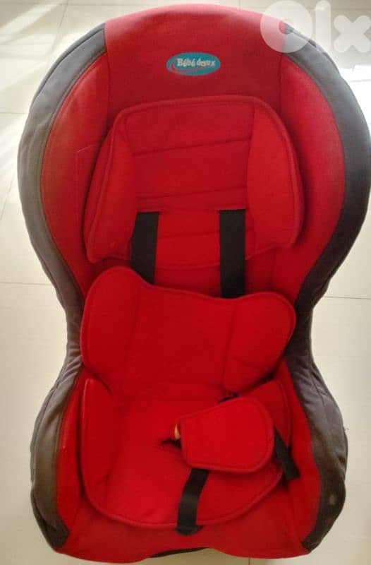 car seat 0